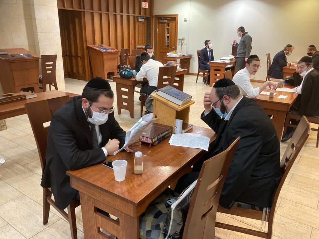 DATA Kumzitz and Special Sunday Morning Chanukah Learning Program 7