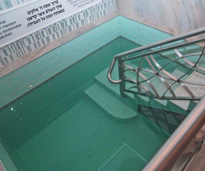 Mikvaos – a Brief Overview: The Jewish Ritual Bath By Rabbi Yair Hoffman
